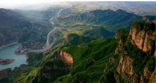 关山——观山观水观天下