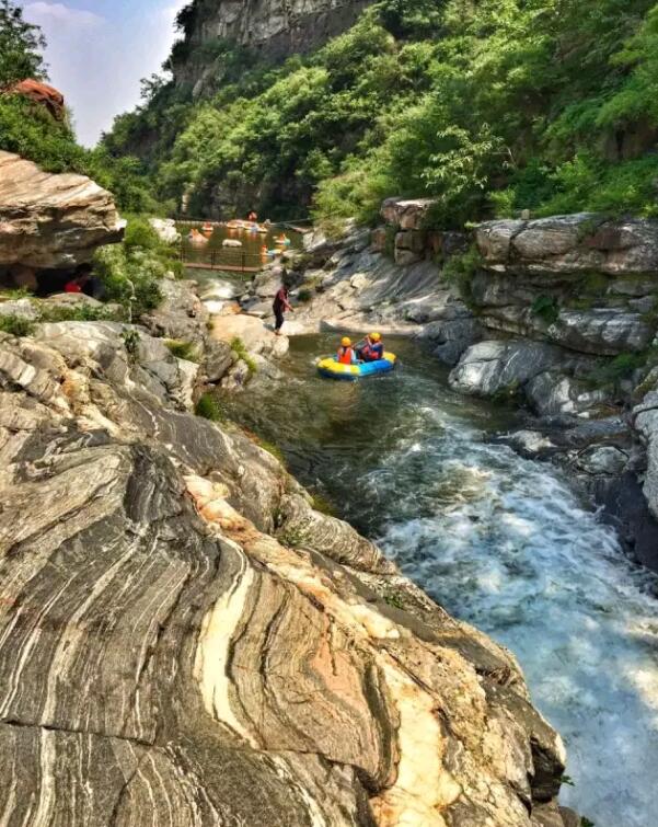 一路漂在矿泉水里，这样的漂流你试过吗？