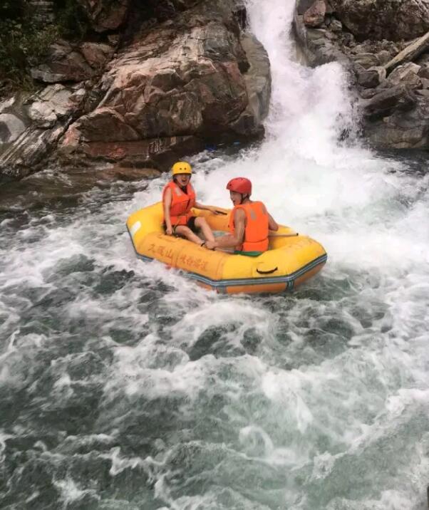 一路漂在矿泉水里，这样的漂流你试过吗？