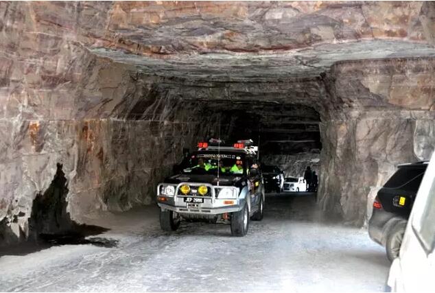 崖上徒步、自驾穿越、峡谷漂流……这里简直是5月游玩的绝佳去处！