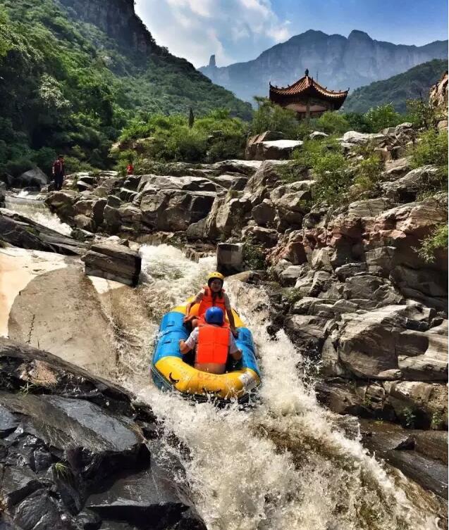 崖上徒步、自驾穿越、峡谷漂流……这里简直是5月游玩的绝佳去处！
