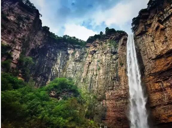 新乡南太行丨八月的这里，满足你对旅游的一切幻想！