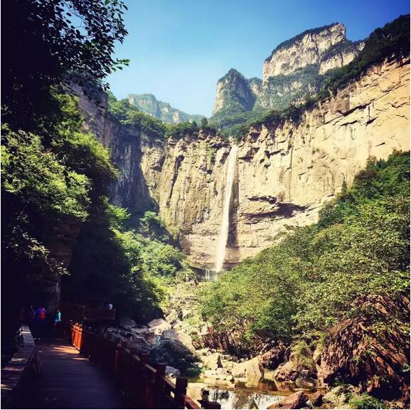 为了美好的明天......