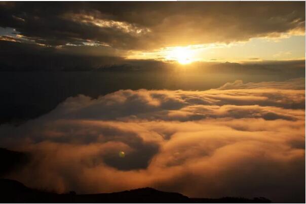 不期而遇的秋雨让新乡南太行美翻了! 不期而遇的秋雨让新乡南太行美翻了!