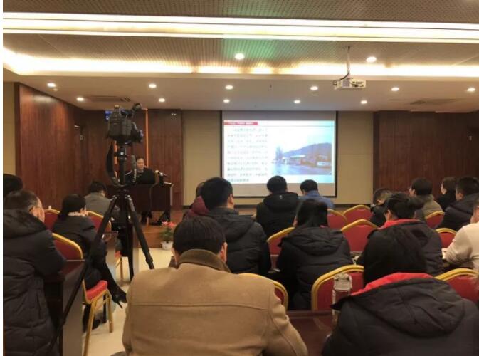 学习贯彻十九大精神，全面推进5A创建，新乡南太行在路上！