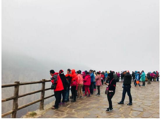 台湾寰宇新世纪贵宾包机团走进万仙山