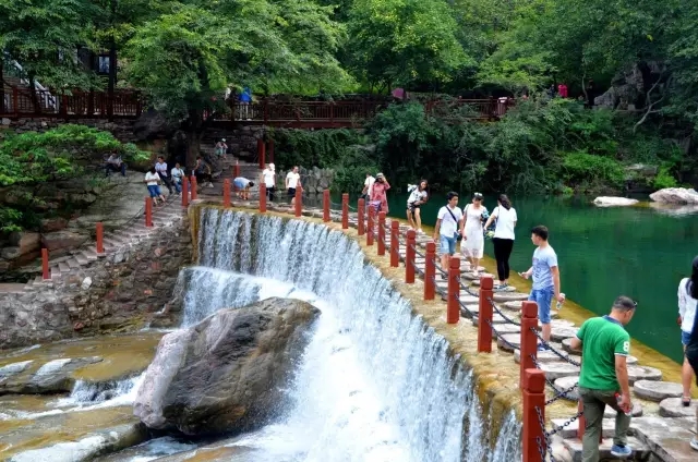 一个无须美图、告别滤镜的地方——八里沟