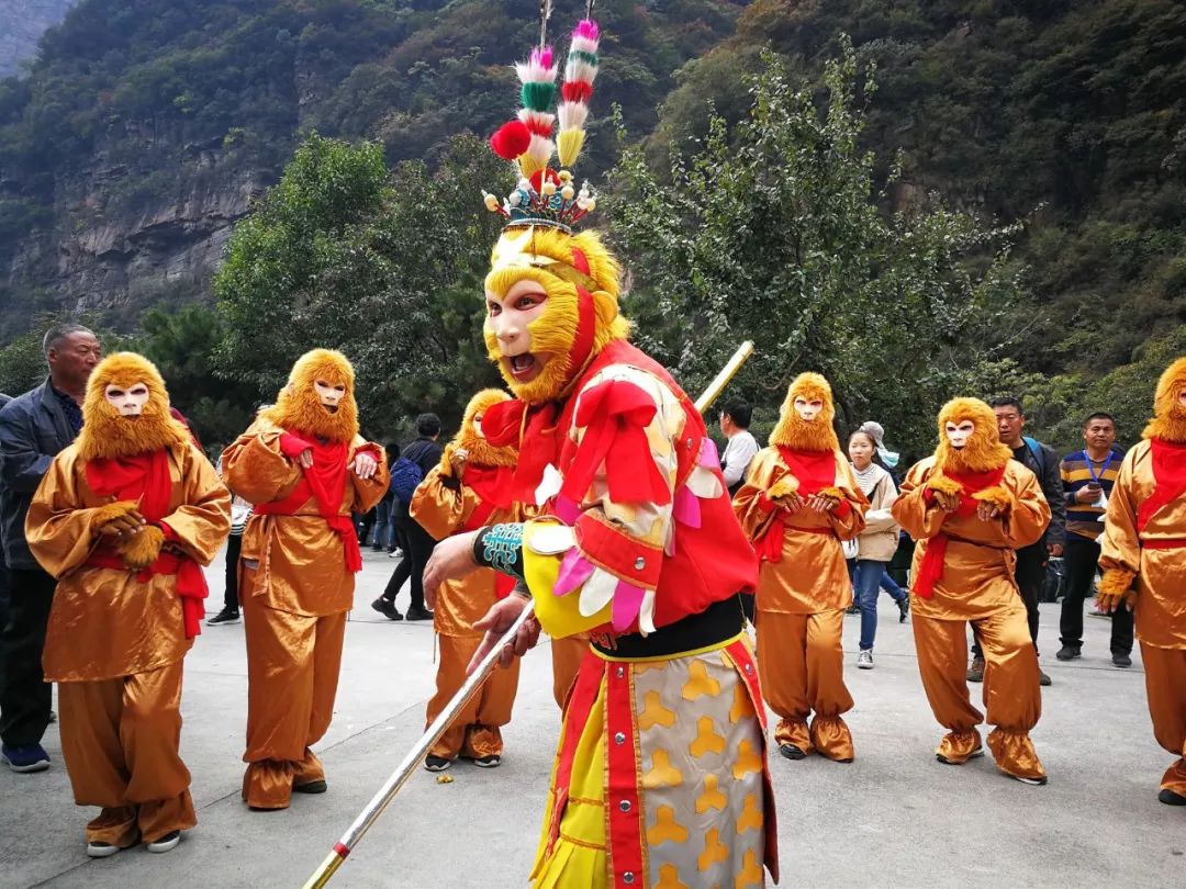 河南•关山 | 金秋盛会 火爆持续 万人登山 共享欢乐！