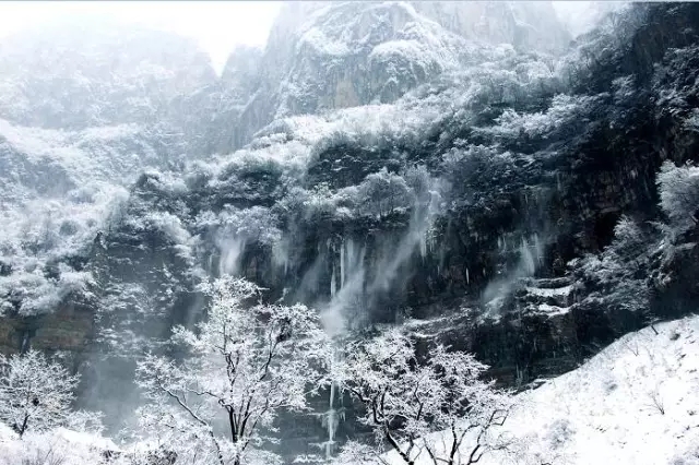 有一种满足，是游遍新乡南太行的冬季美景！