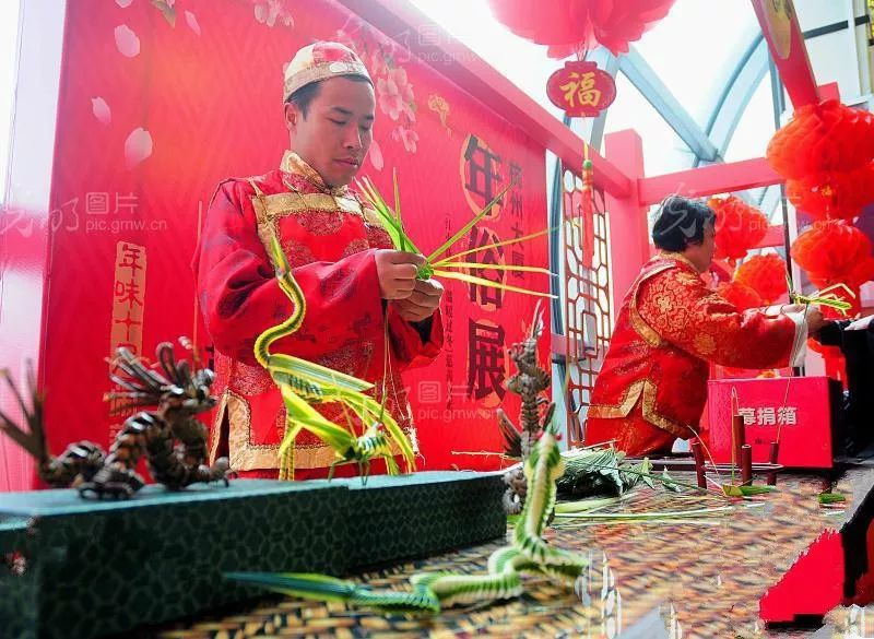 送餐啦！回郭亮，过大年，年味食足！