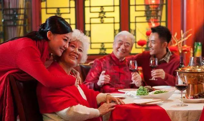 送餐啦！回郭亮，过大年，年味食足！