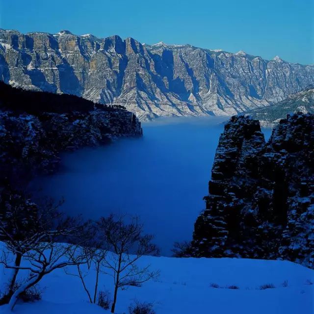 2月你好|踏雪赏冰辞旧岁，瑞雪纷飞迎新年。