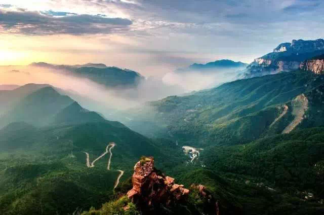 太行山最适合登山踏青赏花的好地方，简直美爆了！