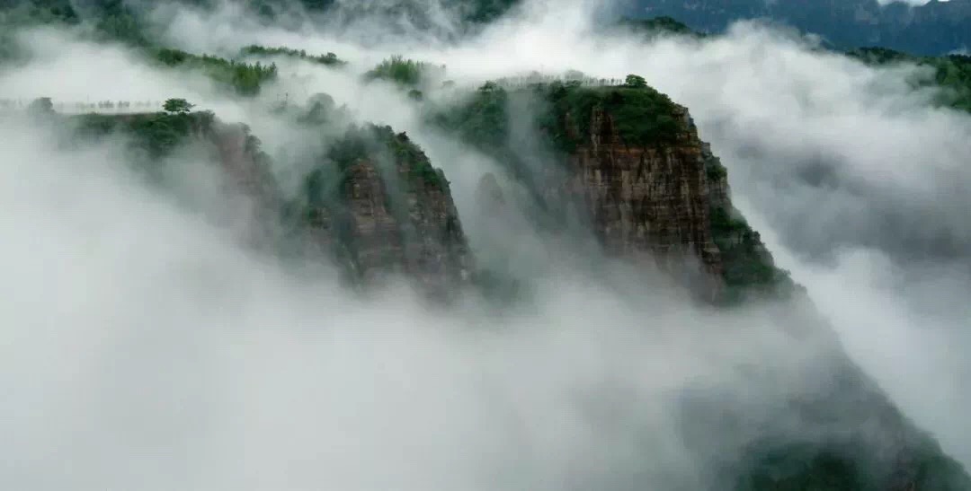 太行山最适合登山踏青赏花的好地方，简直美爆了！