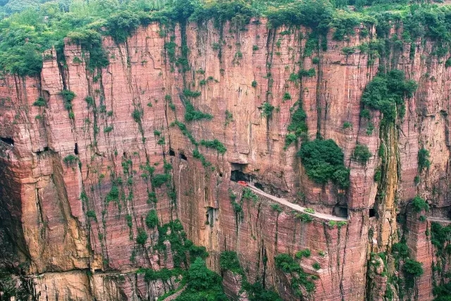 世界上最危险的公路之一，惊险刺激，不看看后悔一辈子......