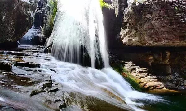 雨后的关山竟然这么美，美的让人窒息....