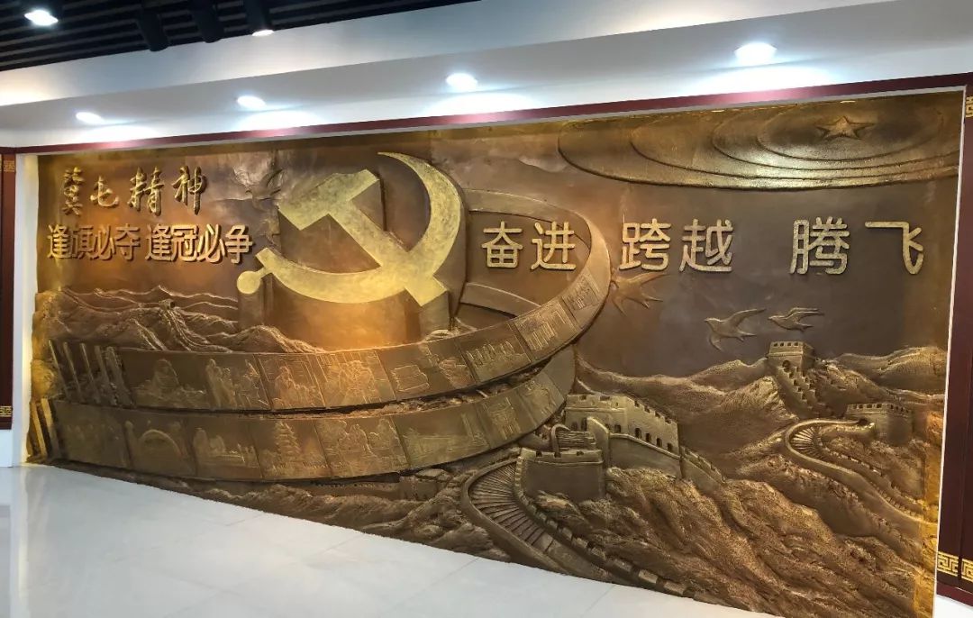 新乡南太行旅游有限公司开展主题党日活动