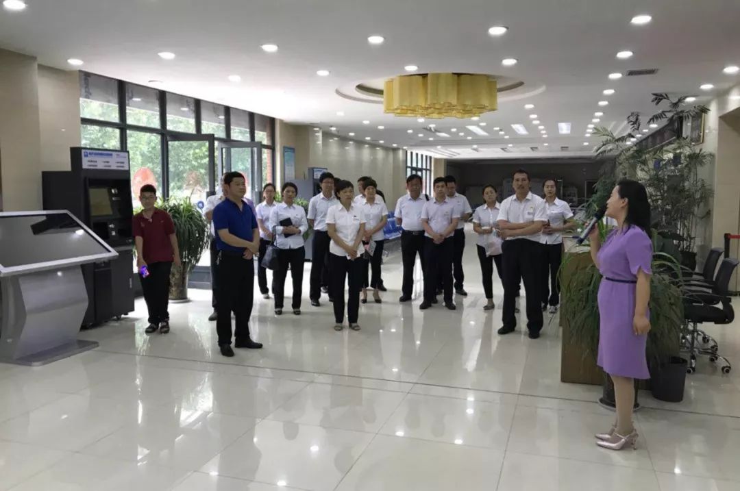 新乡南太行旅游有限公司开展主题党日活动