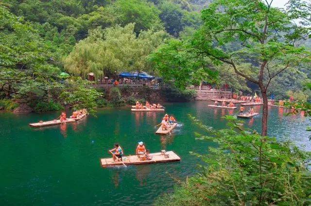 夏日冰淇淋层层滋味，在这里寻找一份你喜欢的夏日味道......