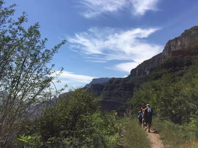 最美的风景在路上，新乡南太行国际登山健身步道，你敢来挑战吗？