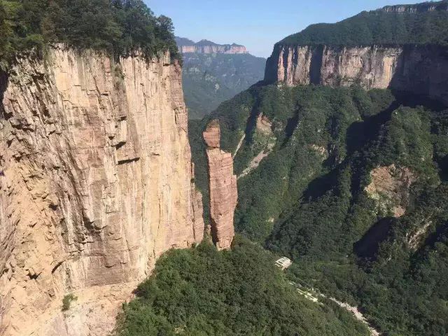 最美的风景在路上，新乡南太行国际登山健身步道，你敢来挑战吗？