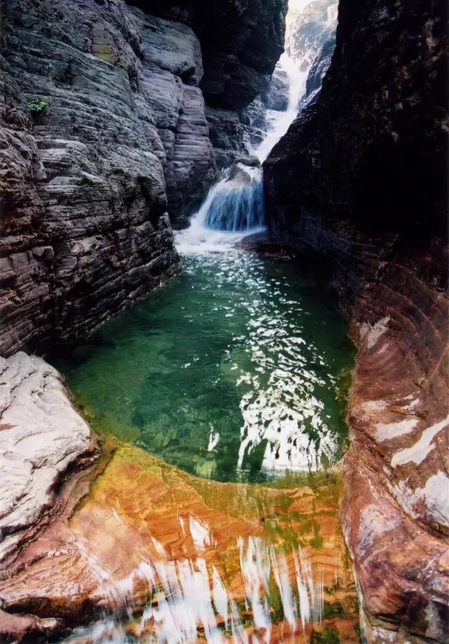 雄关险道，勇闯关山！自驾之趣，尽在关山！