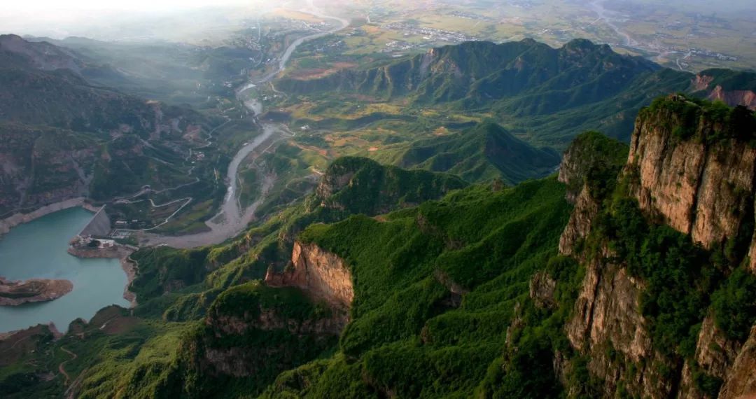 雄关险道，勇闯关山！自驾之趣，尽在关山！