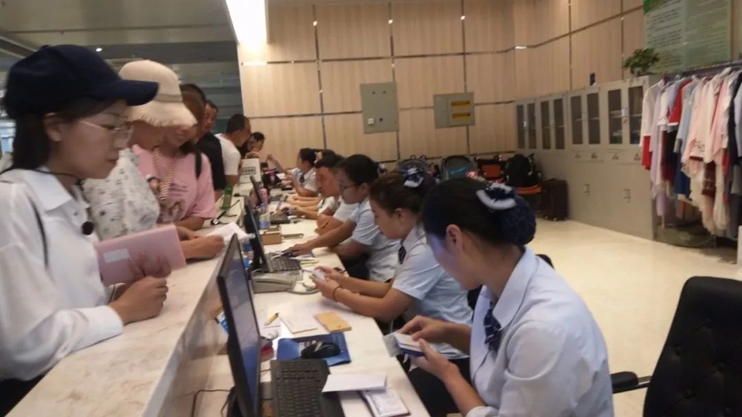 国庆长假第三天，新乡南太行持续迎来客流高峰！