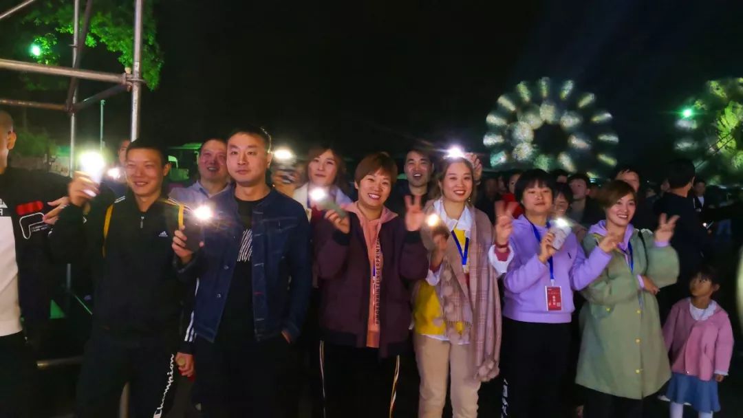 2019新乡南太行山楂文化节摇滚音乐会昨夜在万仙山狂欢上演！
