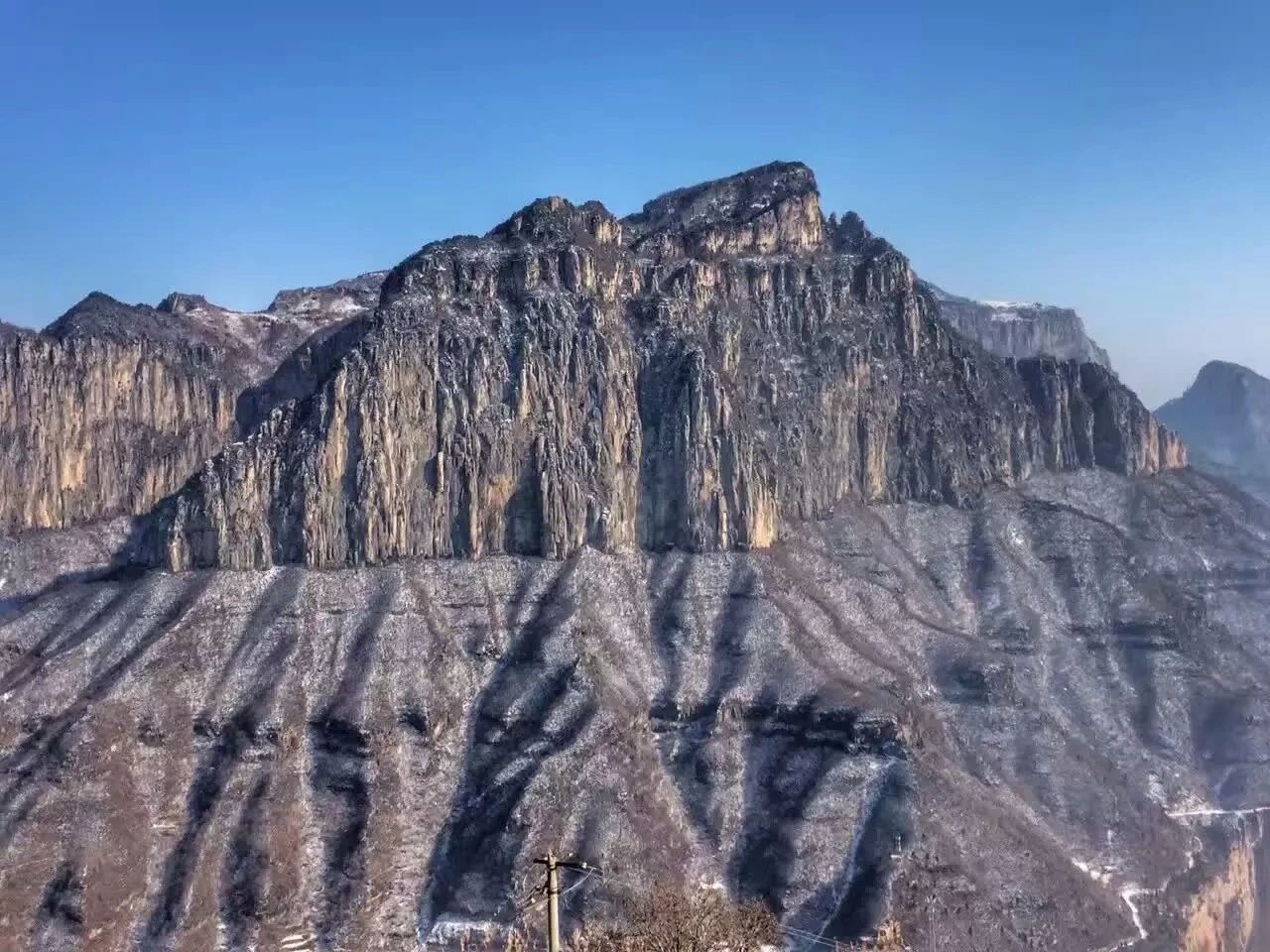 冬是一幅浅画，新乡南太行就是一幅遗落人间的山水画....