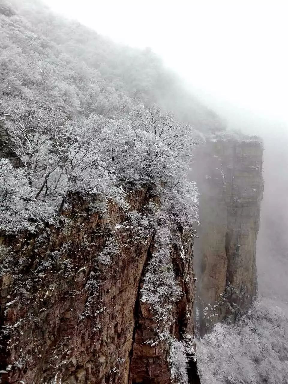 不过是下了一场雪，这里竟然变成童话般的世界......