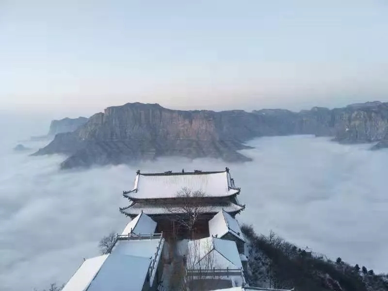 新乡南太行丨踏雪赏冰辞旧岁，瑞雪纷飞迎新年！