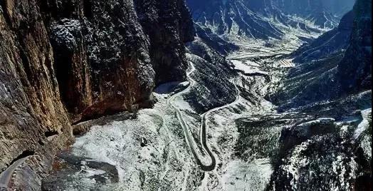 最美人间四月天，万仙山邂逅桃花雪，惊艳了整个春天！