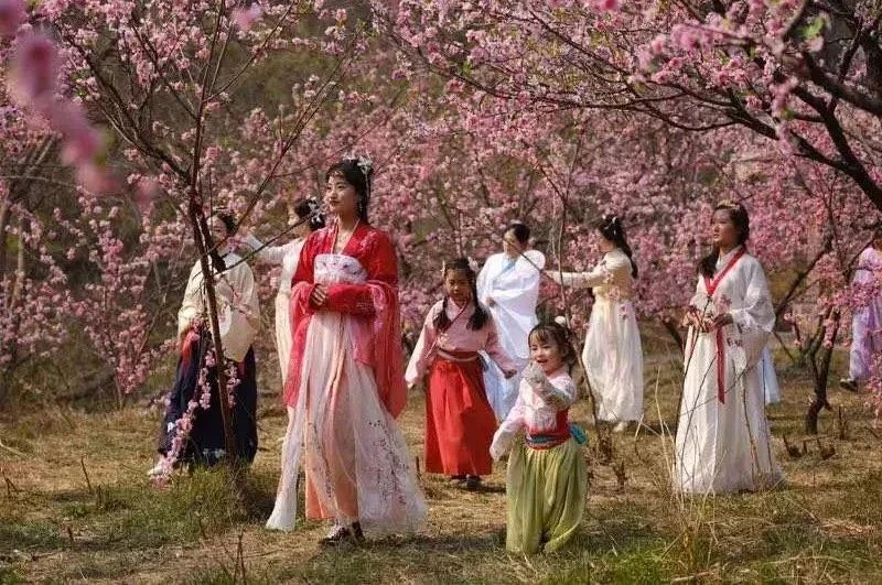 如果可以，我想和你在八里沟慢慢变老！
