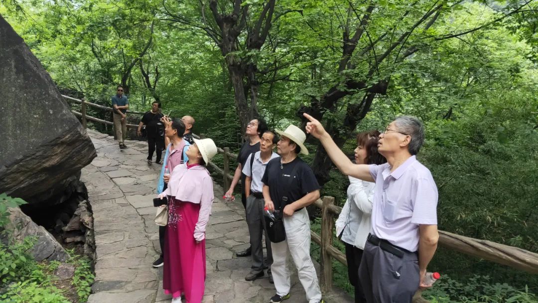 唱响南太行—河南省诗词名家走进新乡南太行采风
