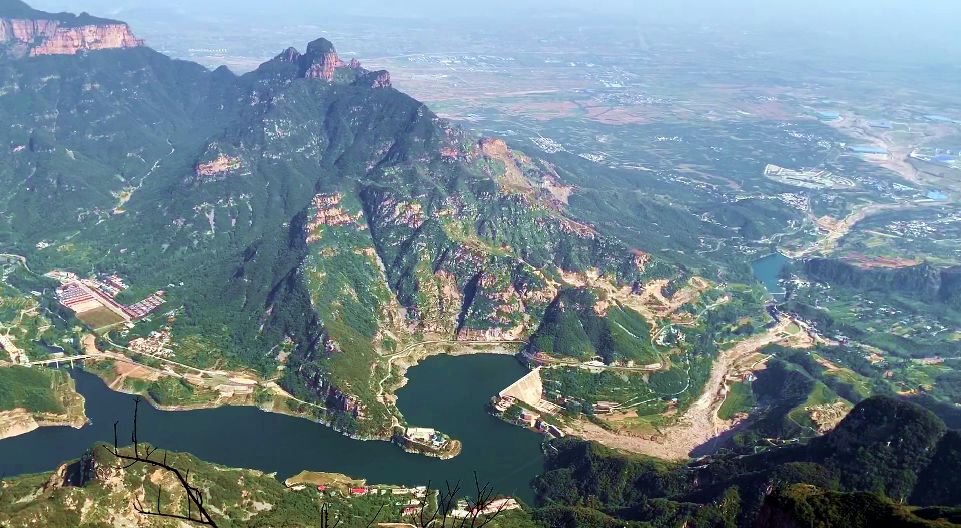 闯雄关险道，体验自驾乐趣，让我们一起相约关山吧！