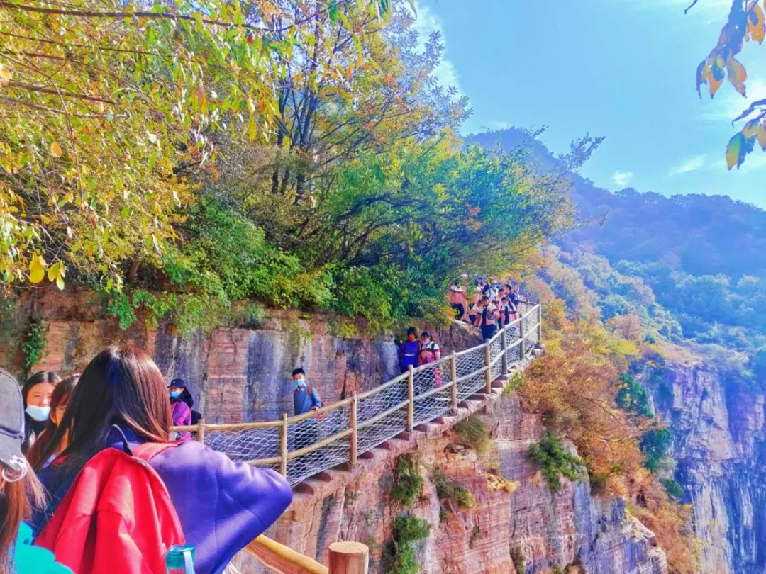 红叶满天下，新乡南太行，天界山欢迎你！