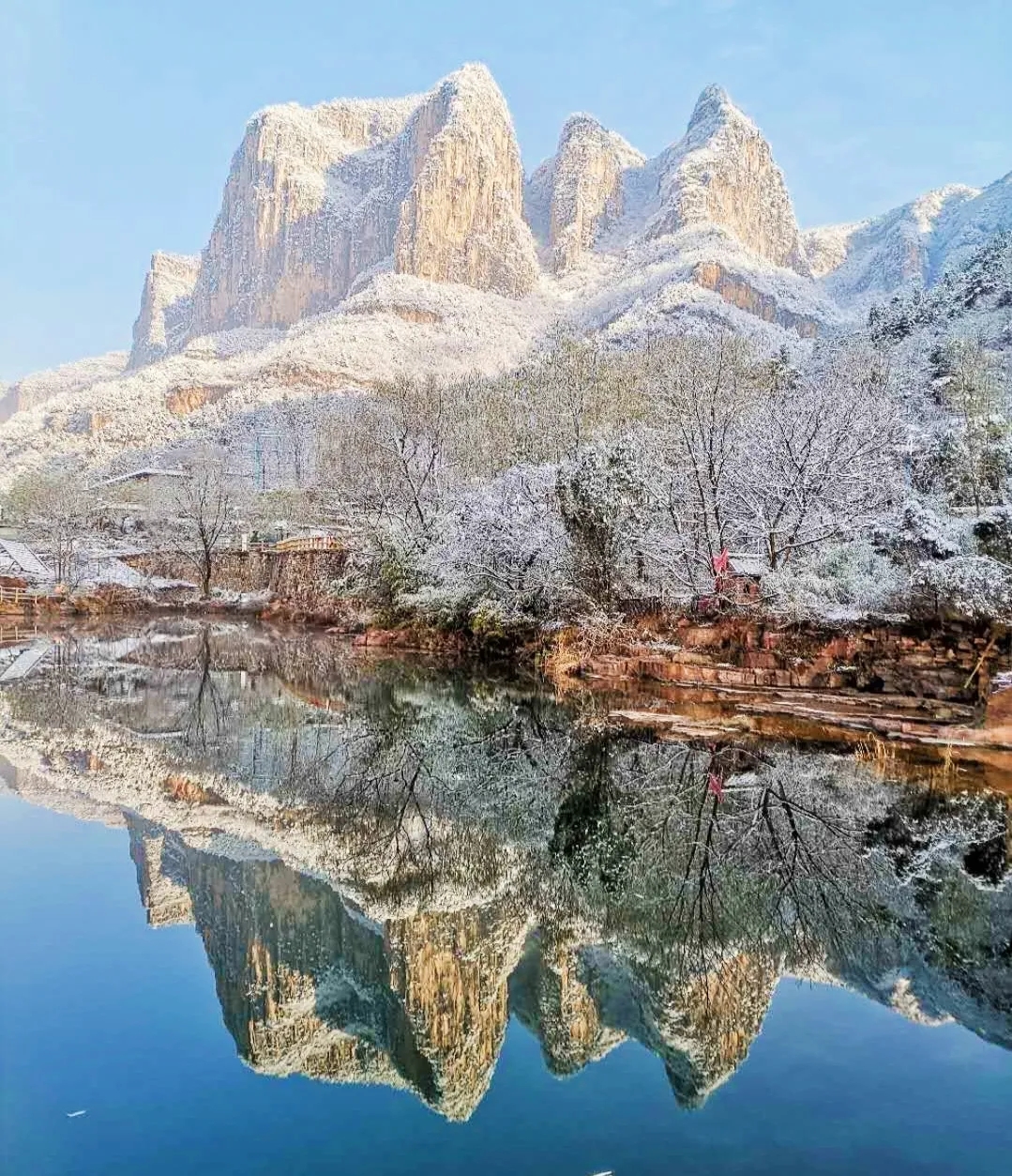 共赴新乡南太行，来一场赏雪之旅吧！