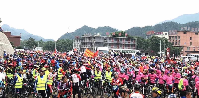【勇者贴】挑战极限，战胜自我，“一山两省三挂壁，万人骑行南太行”全国自行车骑游大会顺利举行！