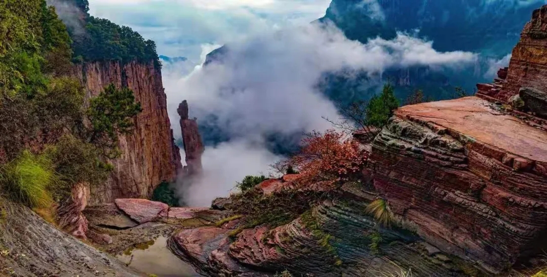 春雨如烟，春意渐浓|春雨邂逅新乡南太行，美如仙境！