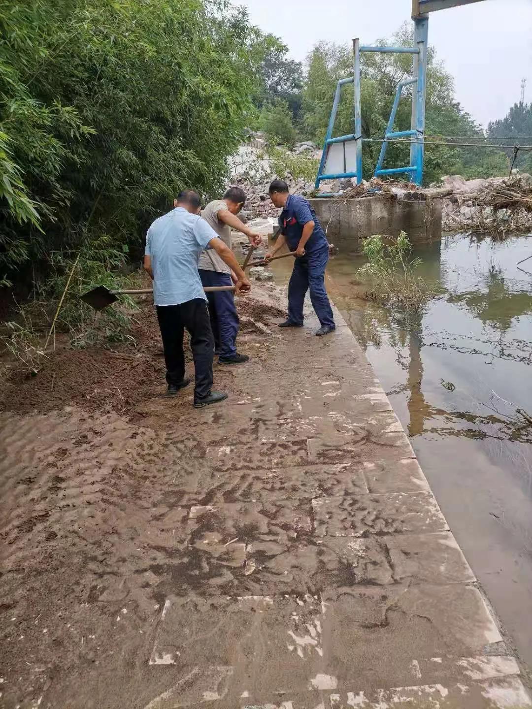 众志成城，共克时艰，关山景区积极开展灾后自救工作