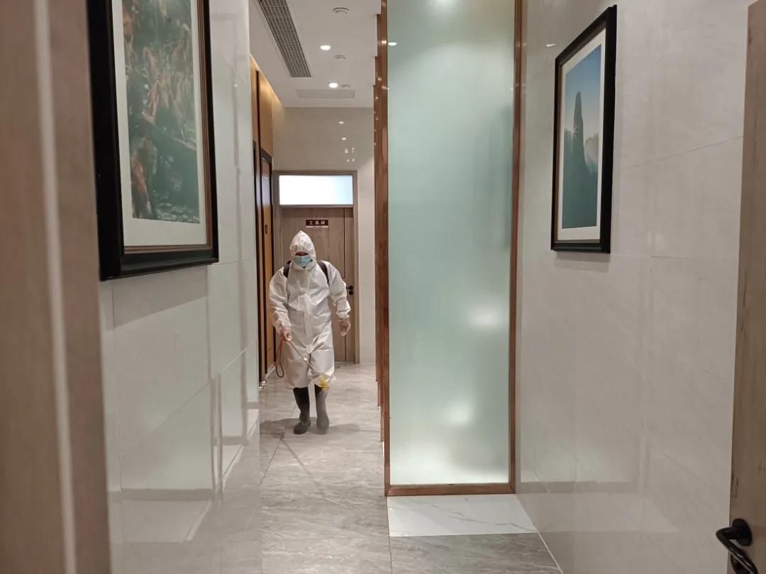众志成城，共克时艰，关山景区积极开展灾后自救工作