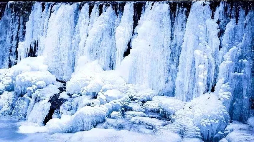 冰瀑、冰挂，这地方一到冬天就美成了仙境！