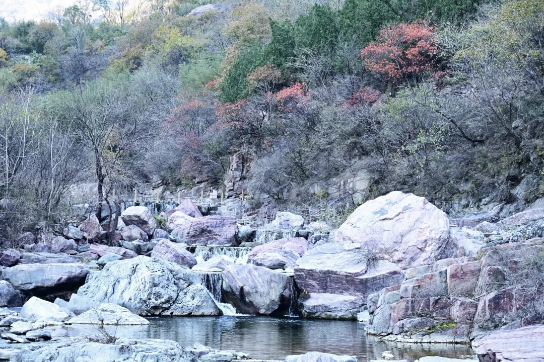 最后一个月！八里沟免门票 ，速来……