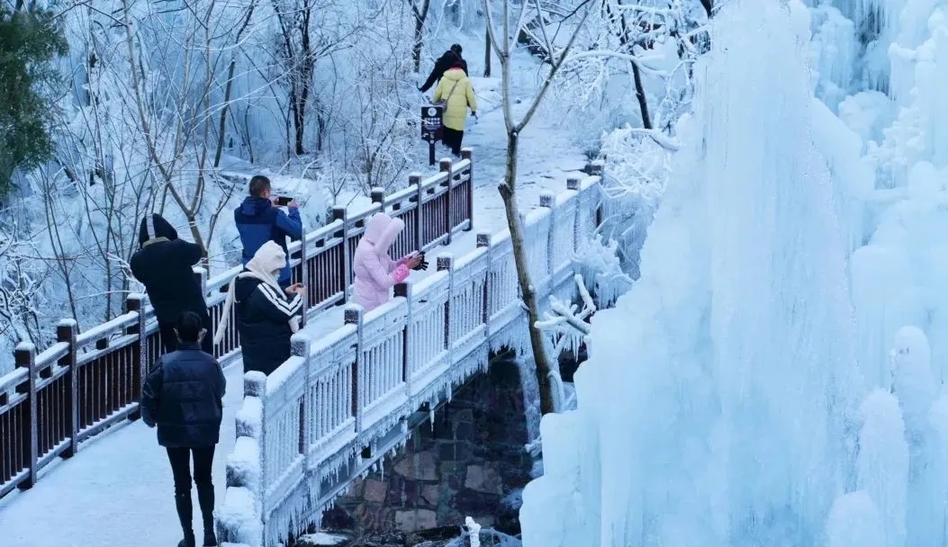 八里沟冰雪文化节！元旦狂欢抢福利