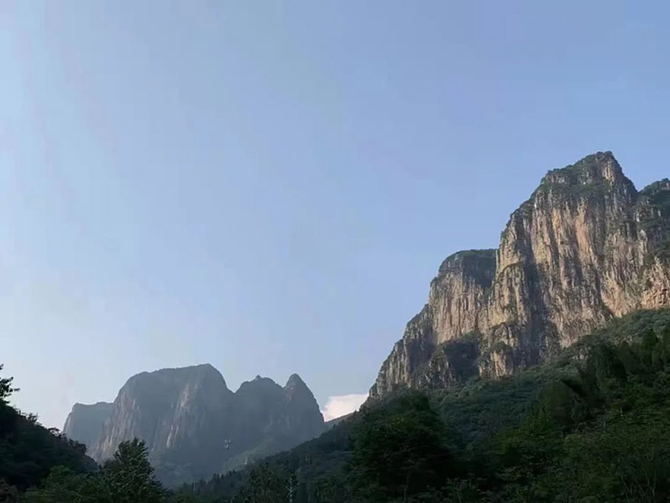 慧眼识太行：初夏时节美丽的秋沟