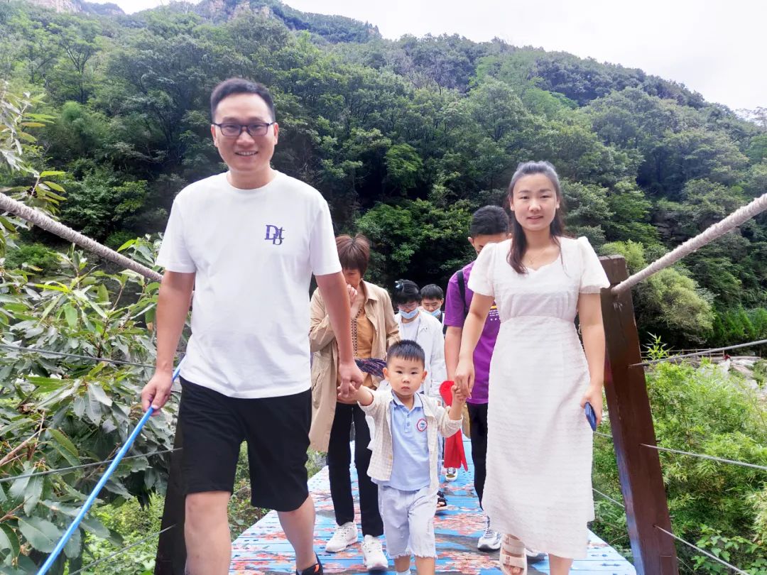 十一特辑|秋高气爽，游人如织，新乡南太行迎来客流小高峰