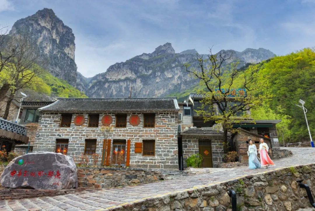 新乡南太行|繁花盛景，花开相约——万仙山景区“花YOUNG郭亮仙山繁花节”