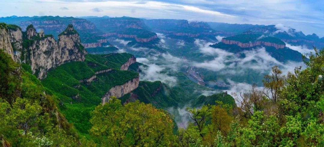 “地质旅游河南行”走进新乡南太行关山国家地质公园