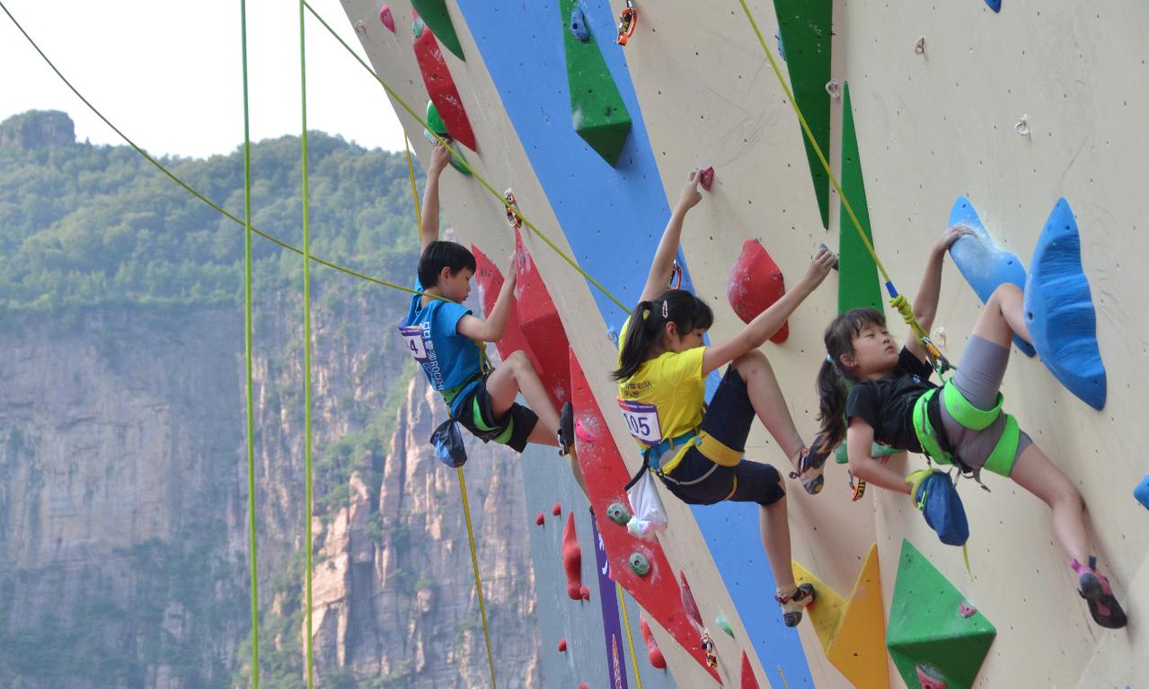 【报名通道】2024全国青少年U系列攀岩联赛（河南万仙山站）将于5月下旬激情开赛！